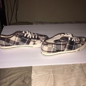 American Eagle canvass shoes, Plaid Color,size 11